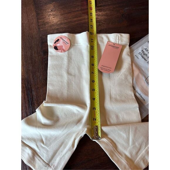 Shapermint Essentials All Day Every Day High-Waisted Shaper Shorts - Picture 8 of 11